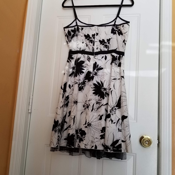 Poet spagetti strap summer dress - Picture 2 of 6